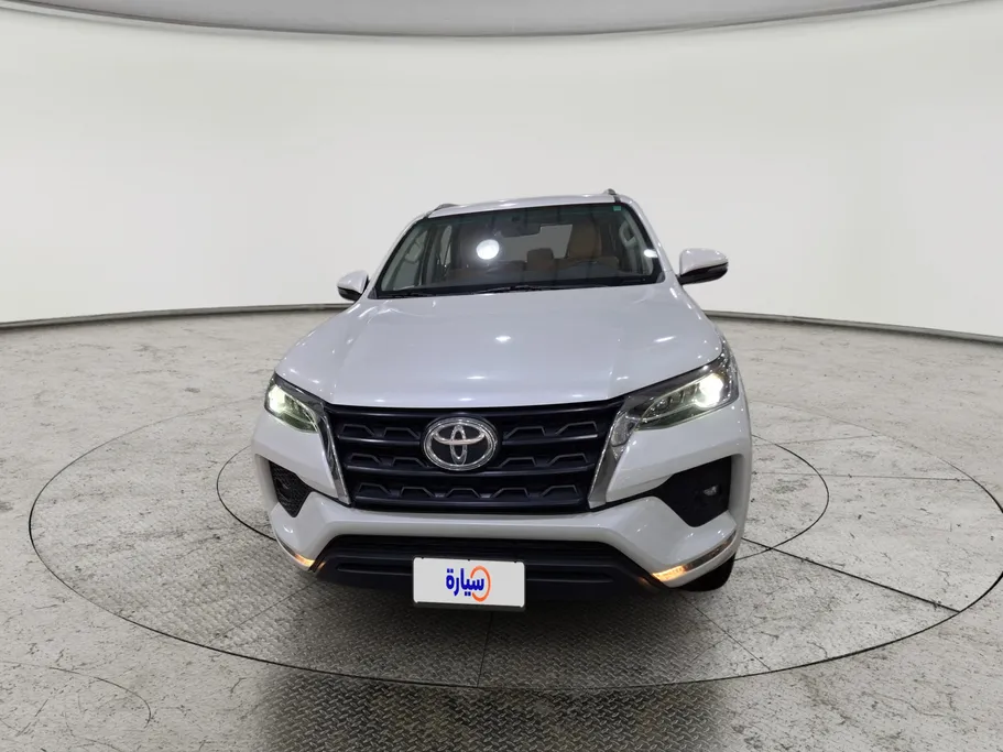 تويوتا فورتشنر VX 2023 