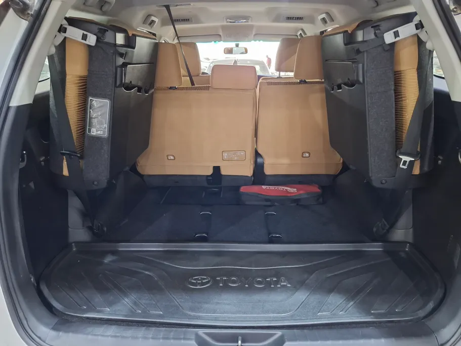 تويوتا فورتشنر VX 2023 