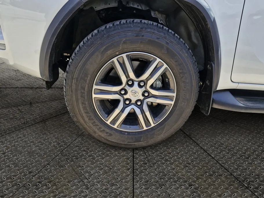 2023 Toyota Fortuner VX 