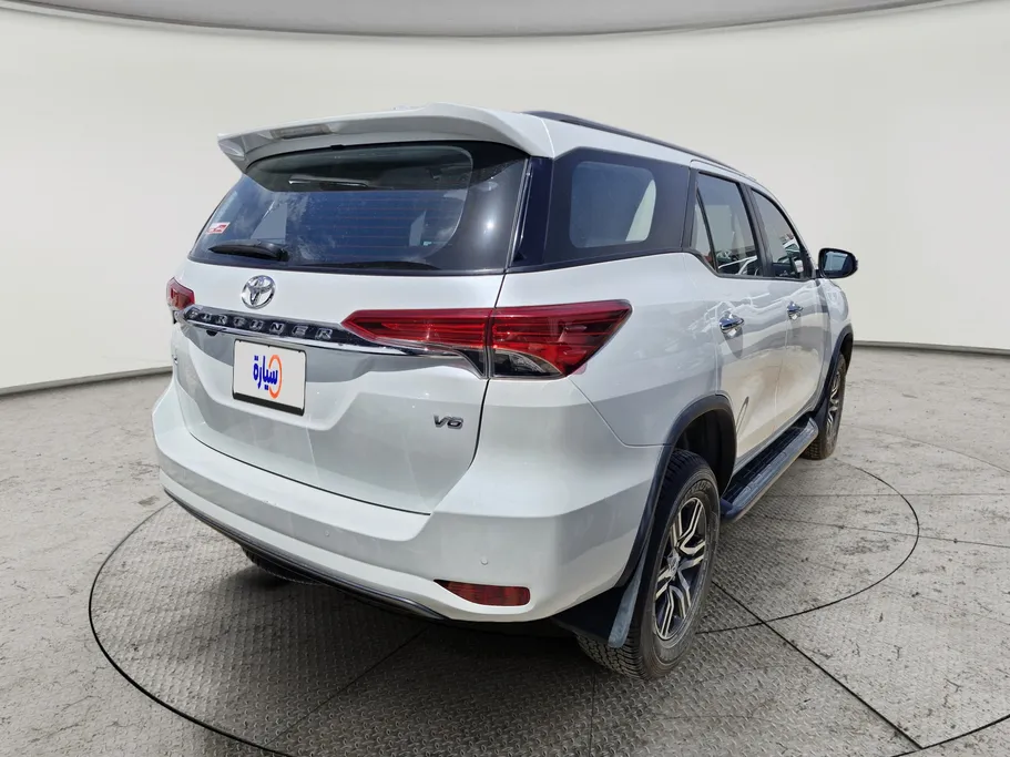 2023 Toyota Fortuner VX 