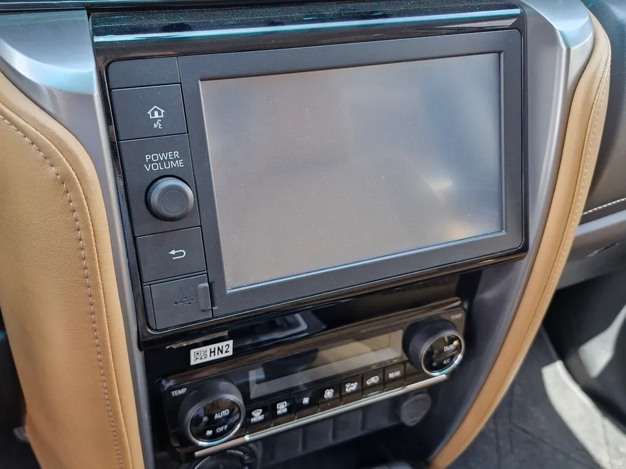 تويوتا فورتشنر VX1 2023 