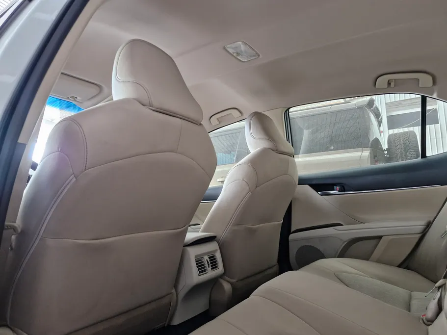 تويوتا كامري LE 2023 