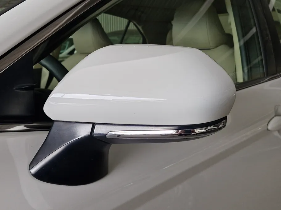 تويوتا كامري LE 2023 