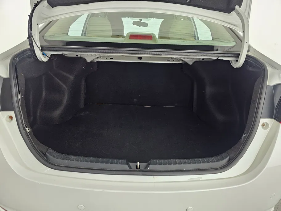 2022 Toyota Yaris  Y 