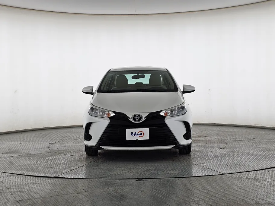 2022 Toyota Yaris  Y 