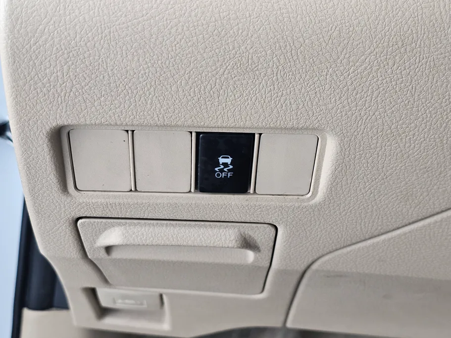 2022 Toyota Yaris  Y 