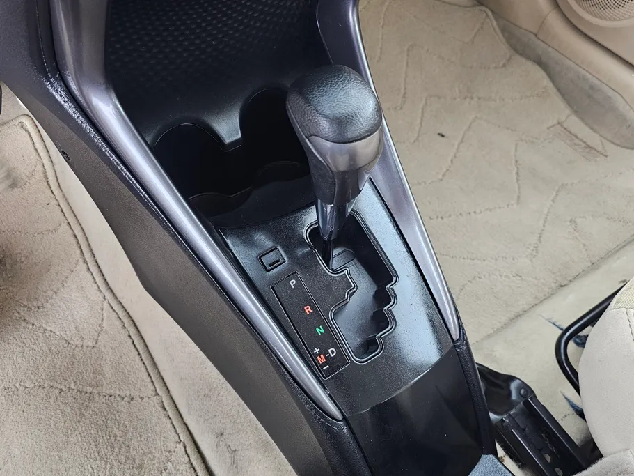 2022 Toyota Yaris  Y 