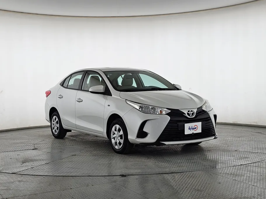 2022 Toyota Yaris  Y 