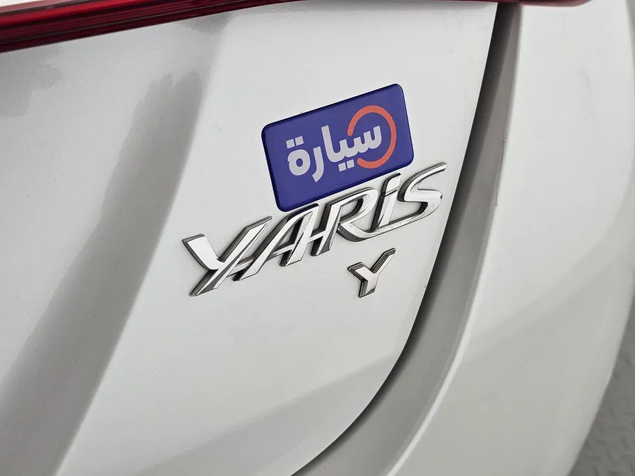 2022 Toyota Yaris  Y 