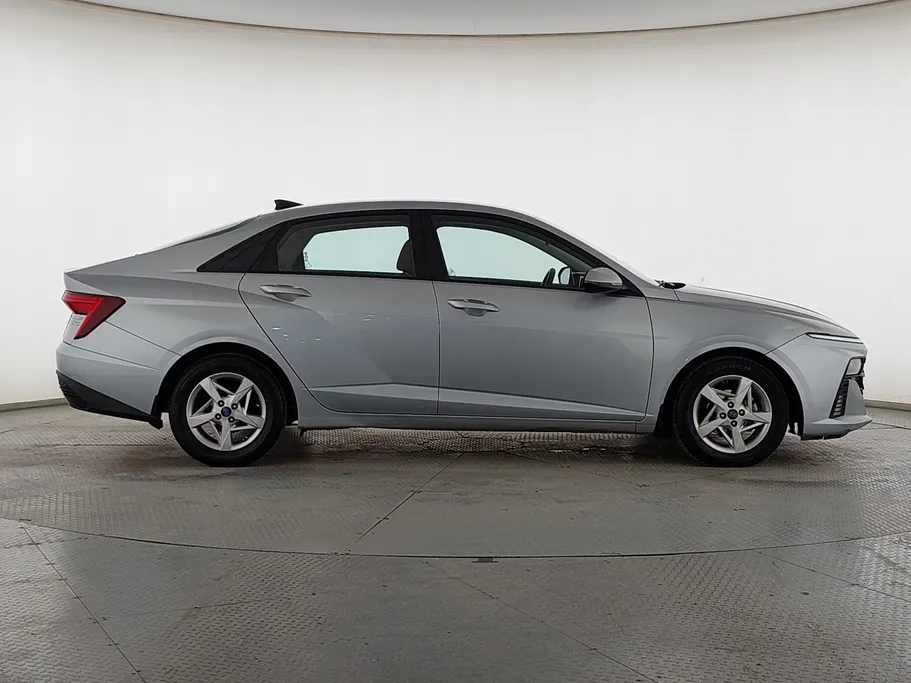 2024 Hyundai Accent Fleet 