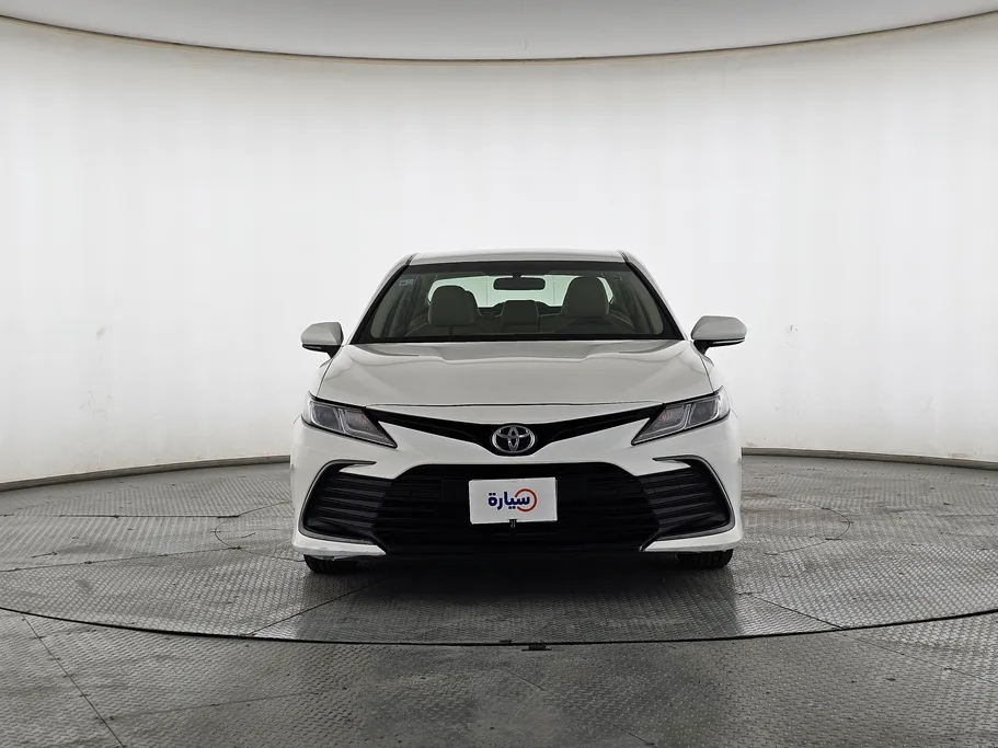تويوتا كامري LE 2022 