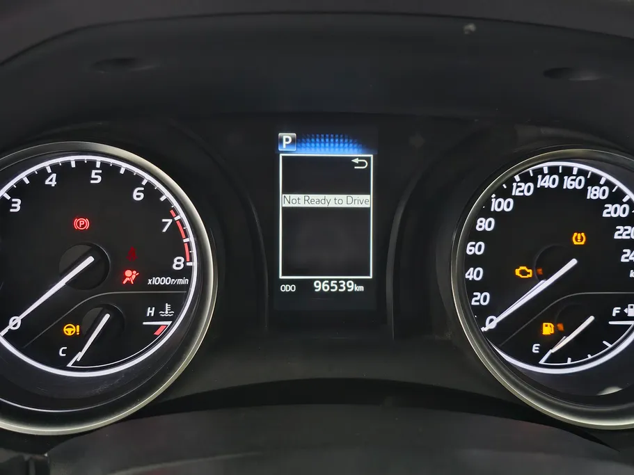 تويوتا كامري LE 2022 