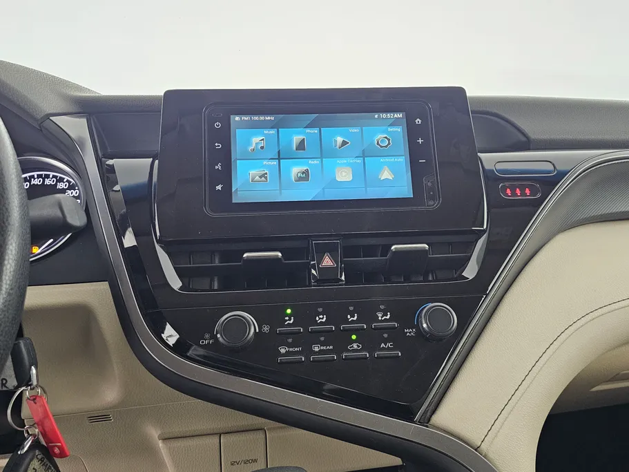 تويوتا كامري LE 2022 