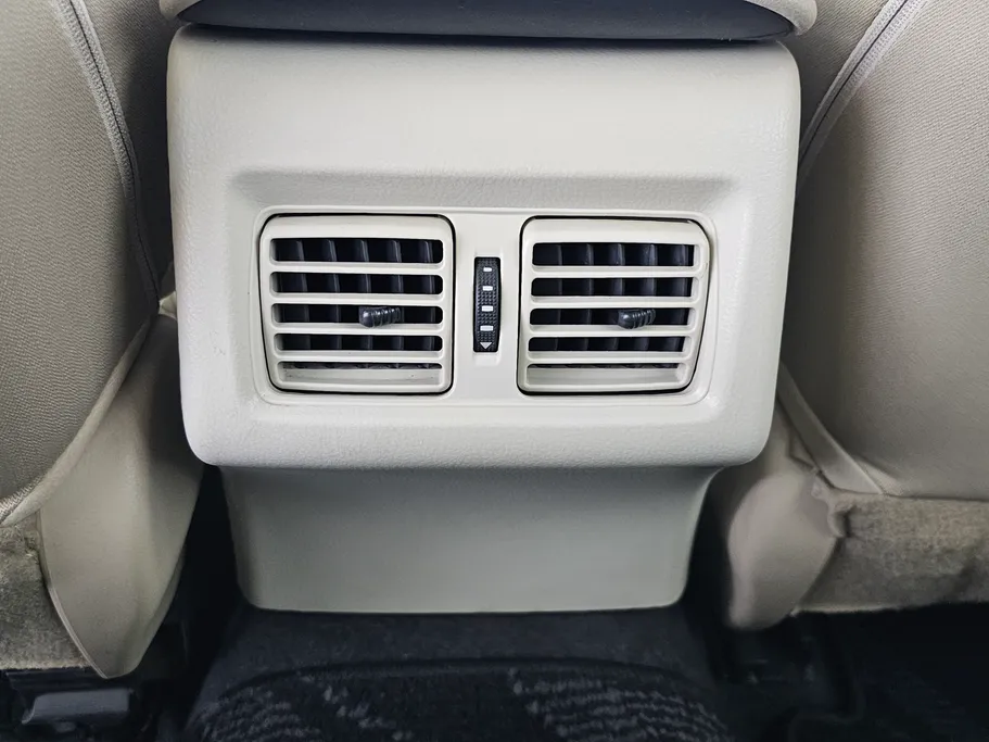 تويوتا كامري LE 2022 