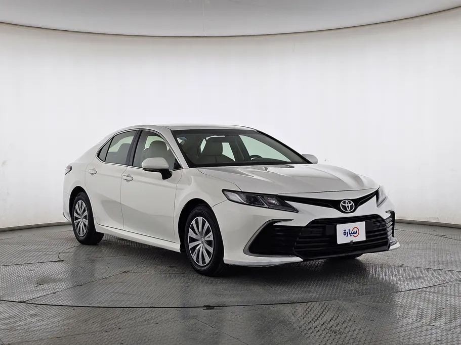 تويوتا كامري LE 2022 
