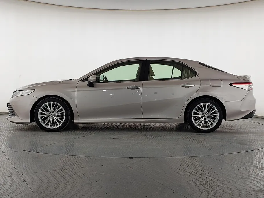 تويوتا كامري Limited 2020 