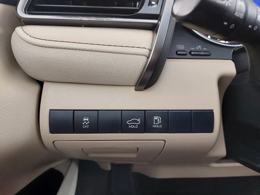 تويوتا كامري Limited 2020 