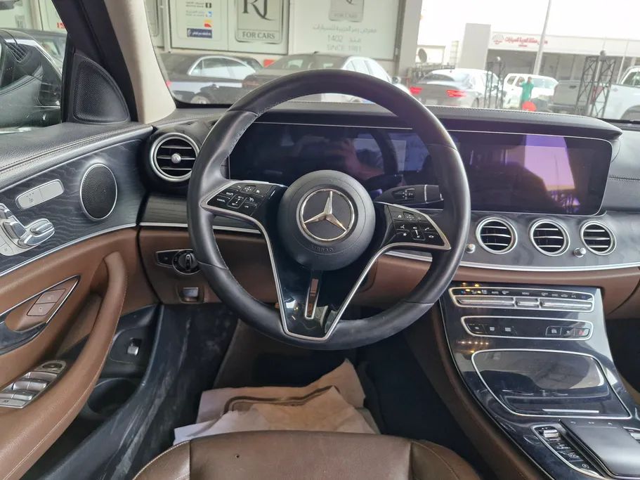 2023 Mercedes E 200 
