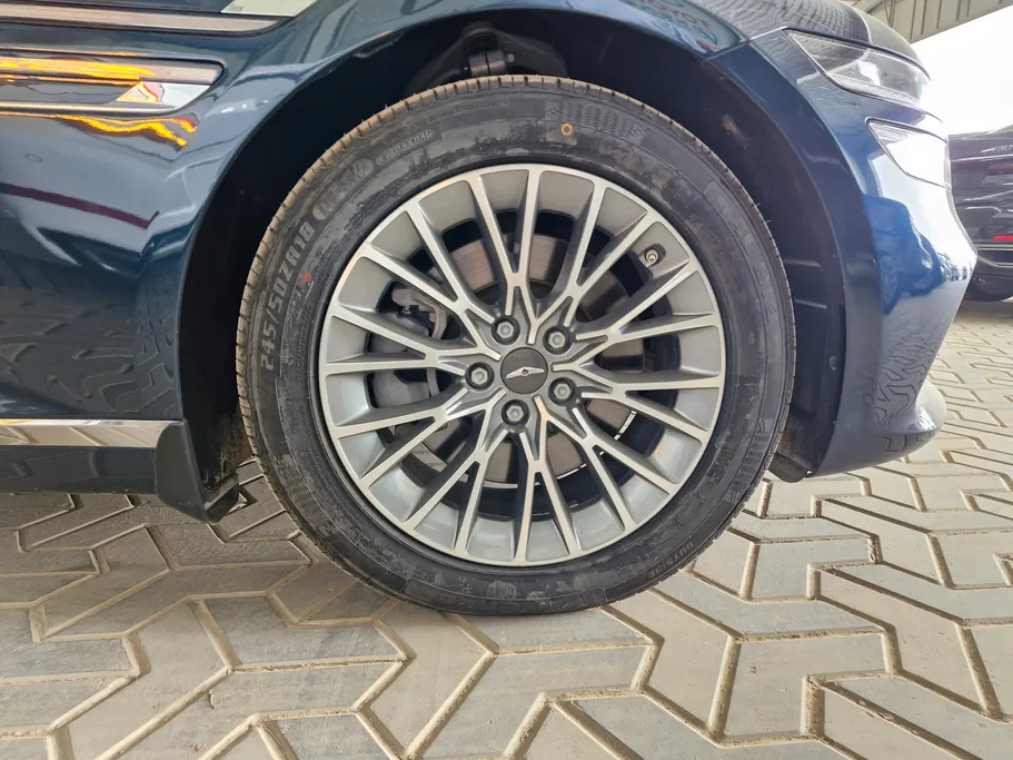 2024 Genesis G80 PRESTIGE 