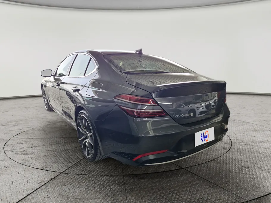 جينيسيس G70  2024 