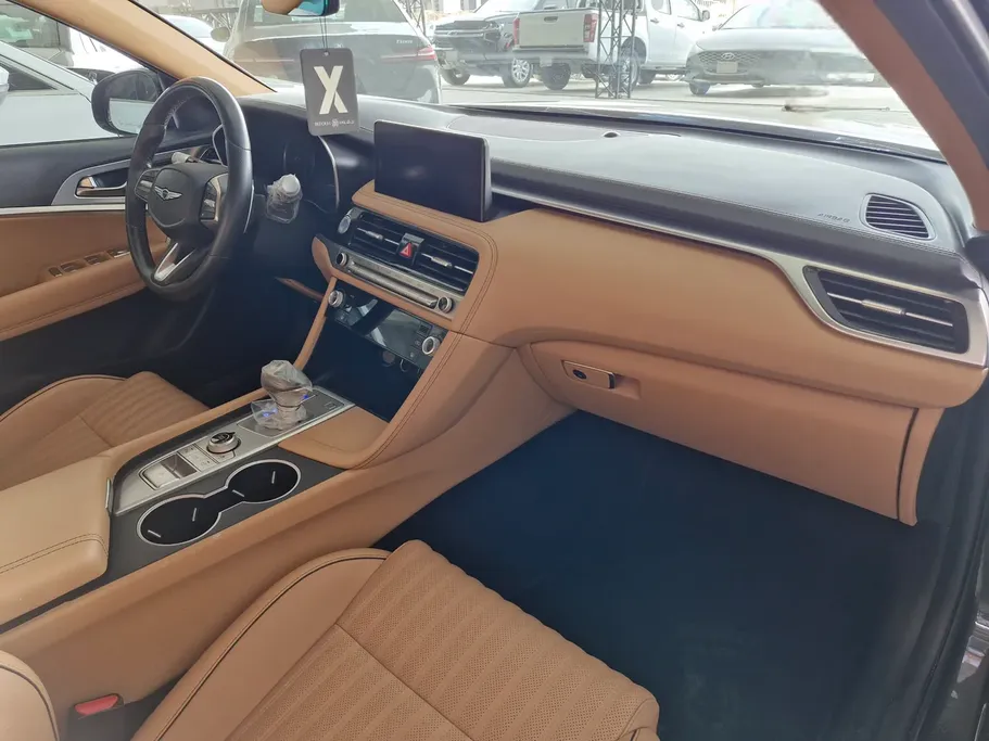 جينيسيس G70  2024 