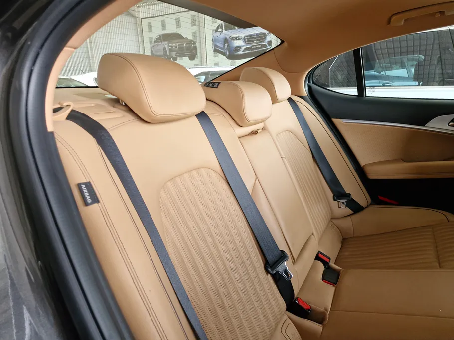 جينيسيس G70  2024 