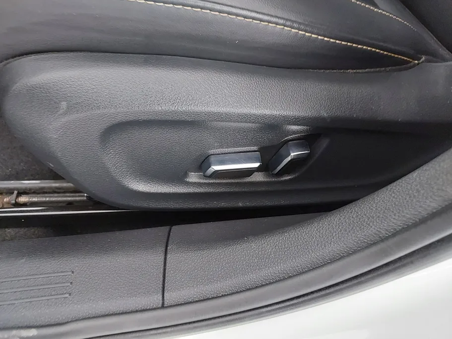 2023 FAW Bestune B70 Premium 