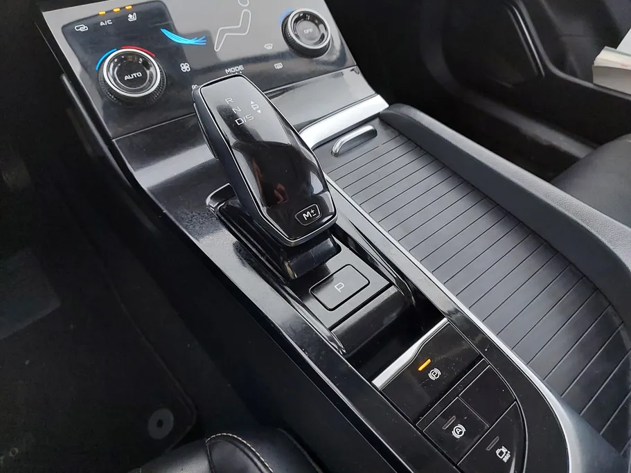 2023 FAW Bestune B70 Premium 