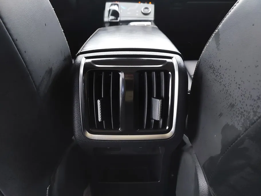 2023 FAW Bestune B70 Premium 