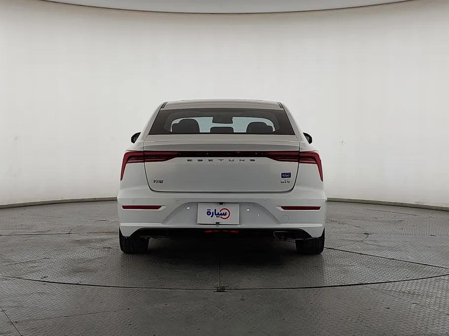 2023 FAW Bestune B70 Premium 
