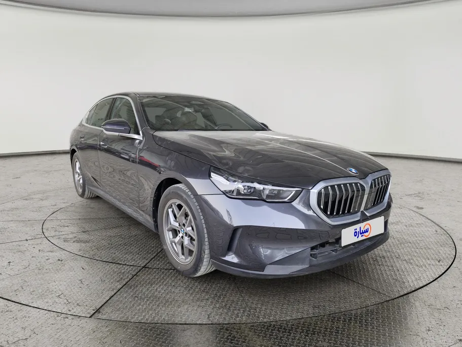 2024 BMW 5 Series 520i 