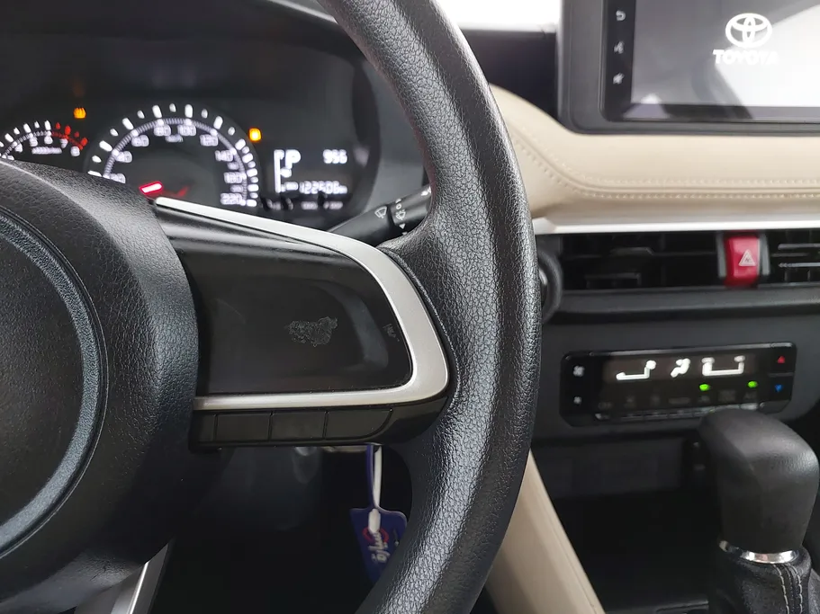 2023 تويوتا Yaris  Y 