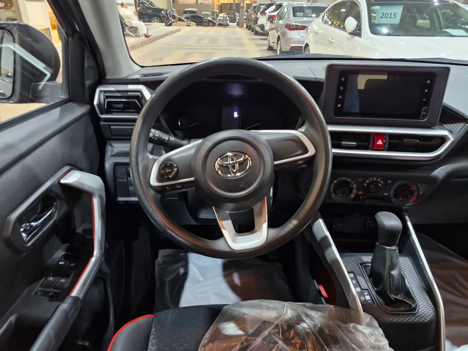 2023 Toyota Raize XLE 