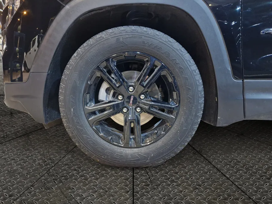 جي إم سي  تيرين AT4 2024 