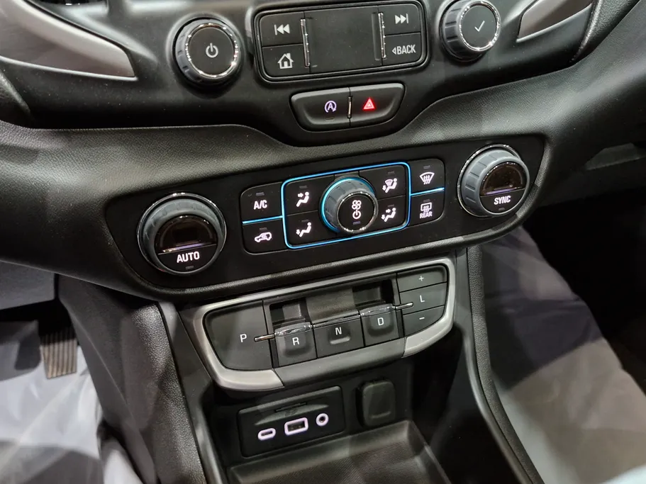 2024 GMC Terrain AT4 