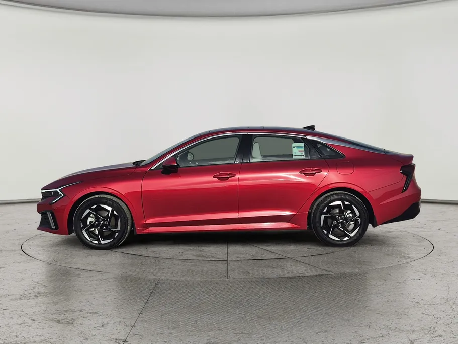 2023 Kia K5 EX 