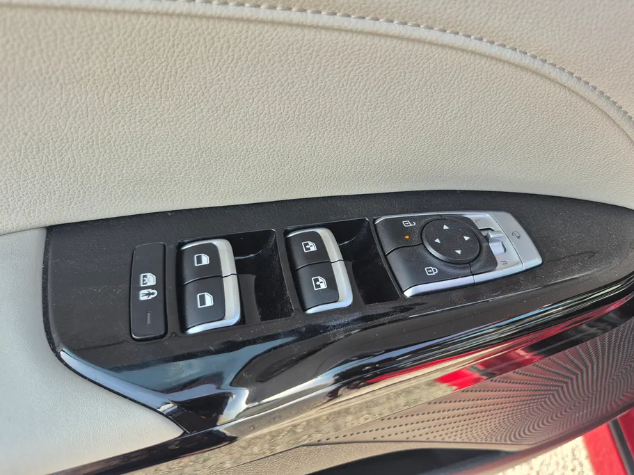 2023 Kia K5 EX 