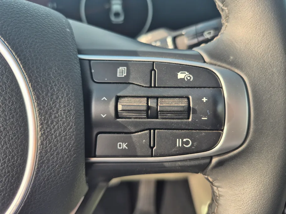 2023 Kia K5 EX 