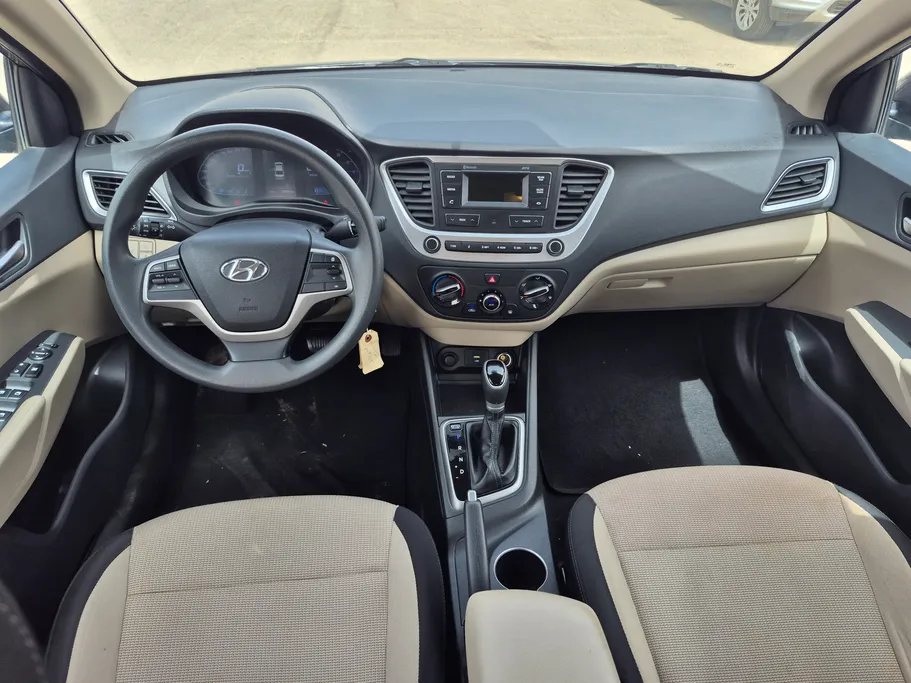 هيونداي اكسنت سمارت 2023 