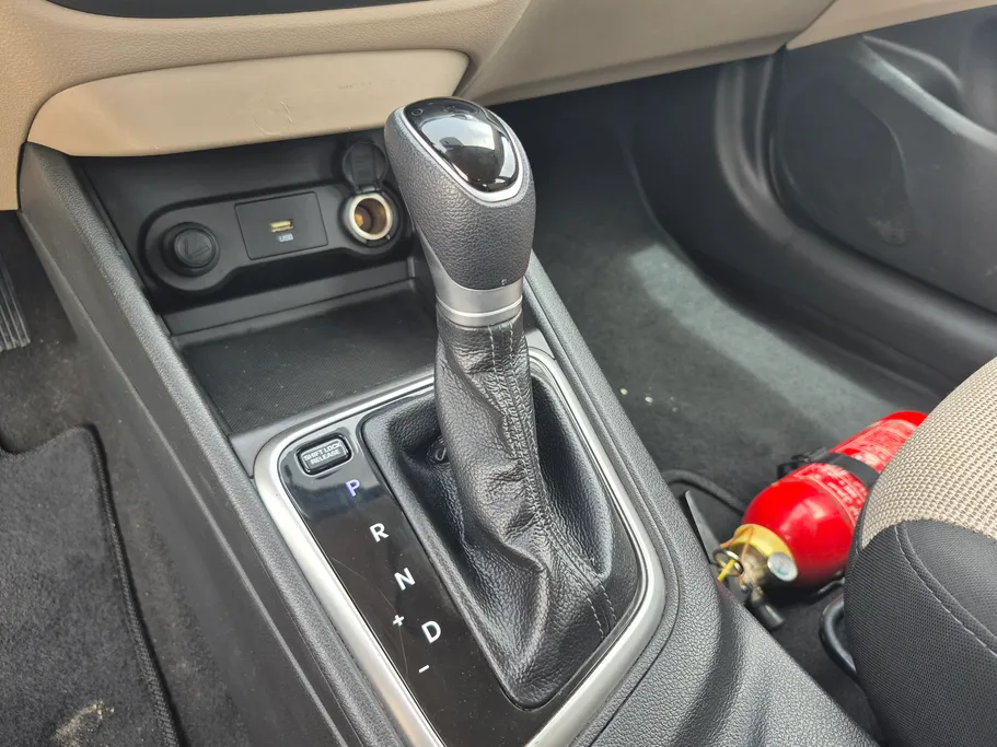 هيونداي اكسنت سمارت 2023 