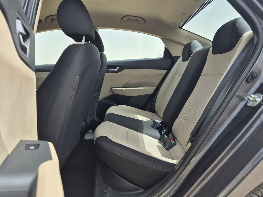 هيونداي اكسنت سمارت 2023 