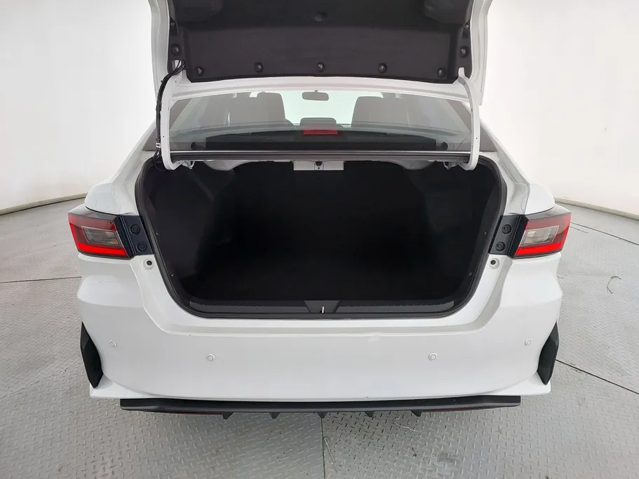 2024 Toyota Yaris  Y 