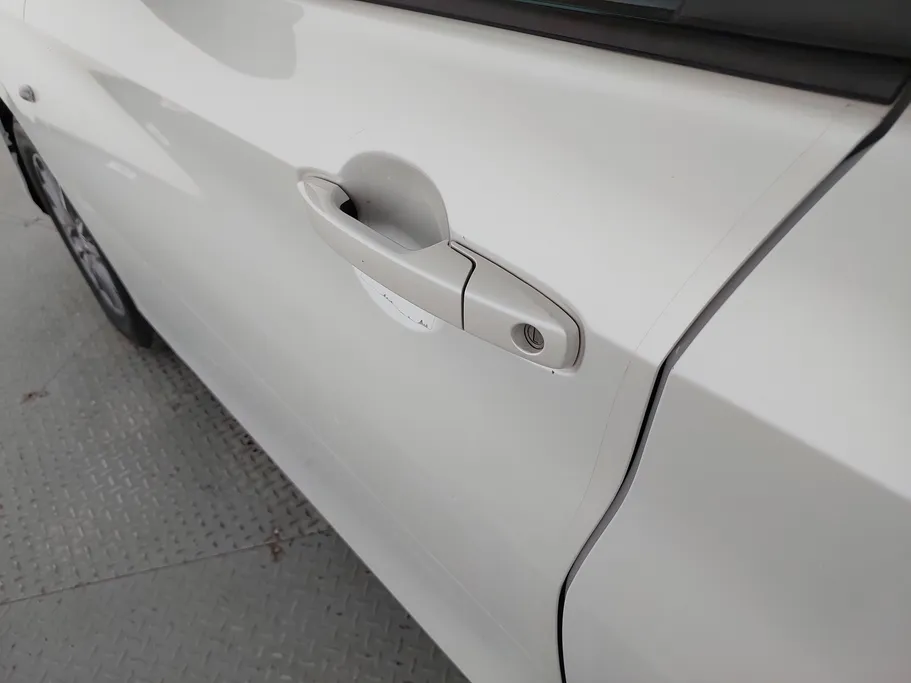 2024 Toyota Yaris  Y 