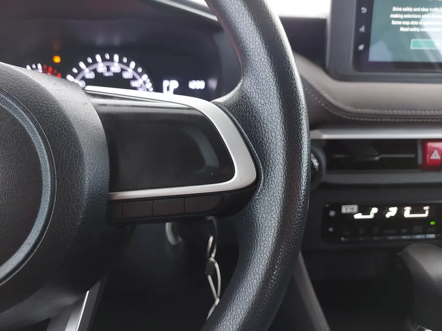 2024 Toyota Yaris  Y 