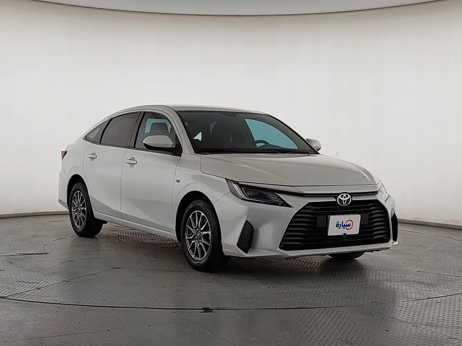 2024 Toyota Yaris  Y 