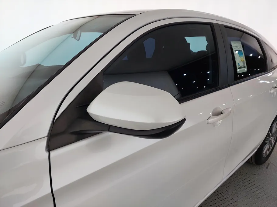 2024 Toyota Yaris  Y 