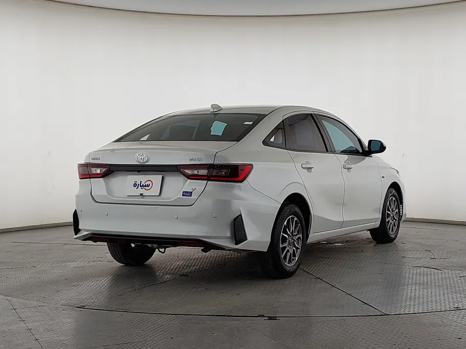 2024 Toyota Yaris  Y 
