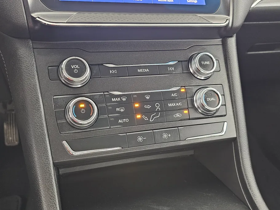 فورد تورس امبيانتي 2022 