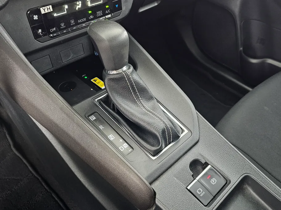 تويوتا يارس Y Plus 2024 