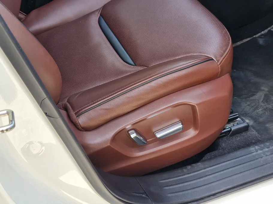 مازدا سى اكس 9 Signature 2020 